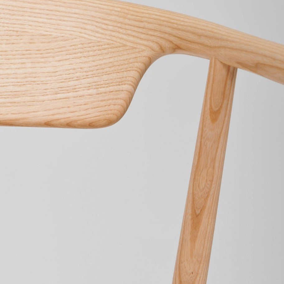 Leva Chair
