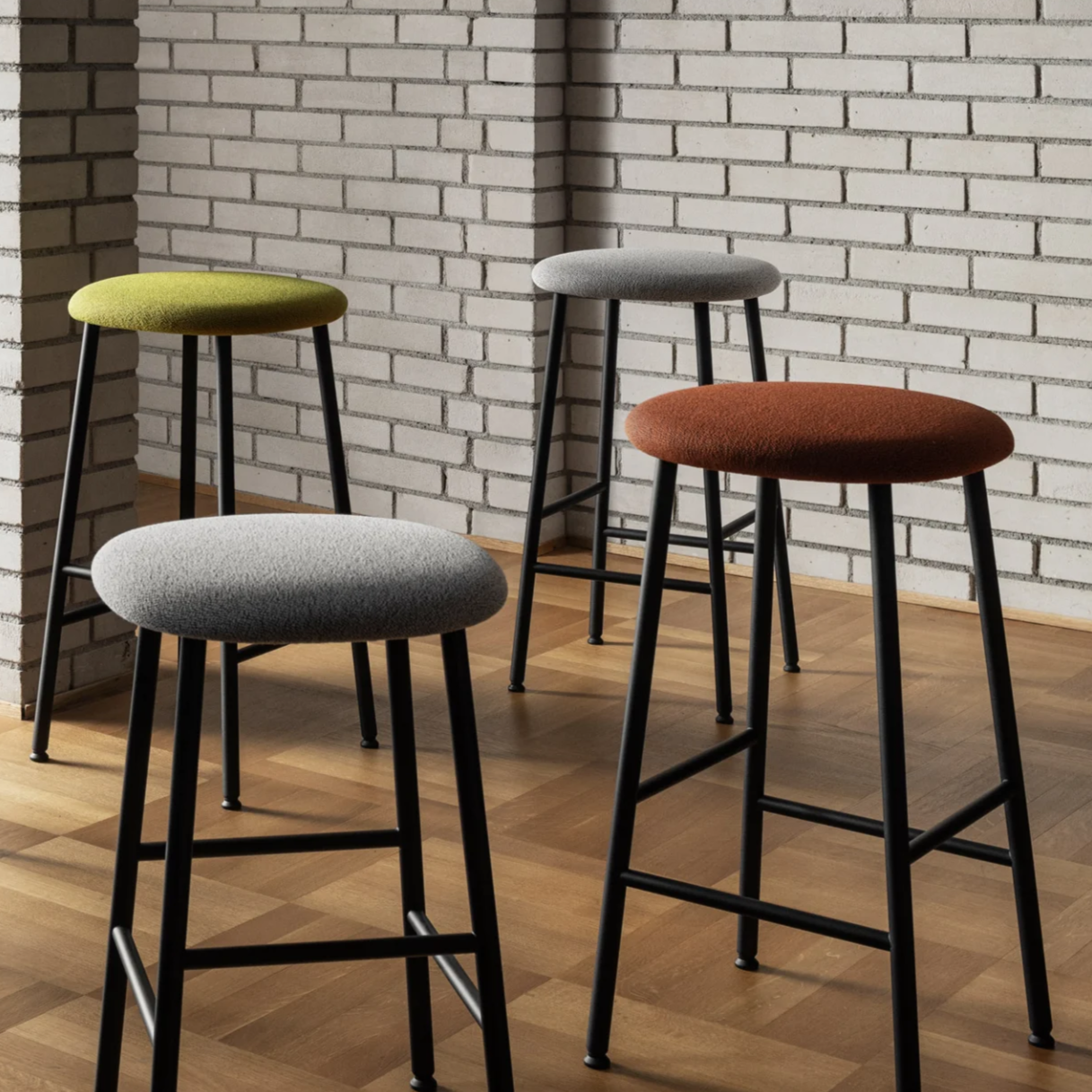 Kendo Bar Stool