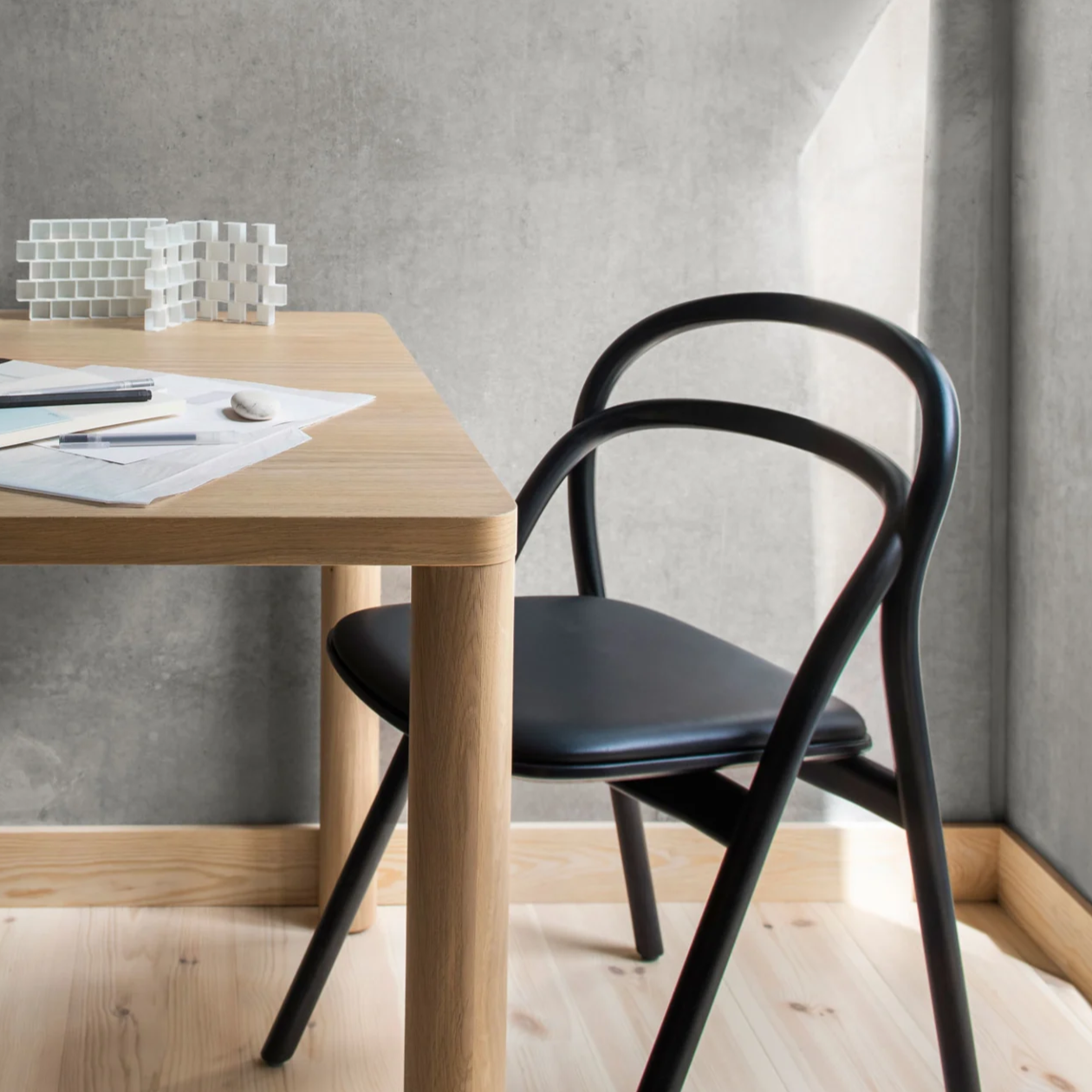 Udon Chair Leather