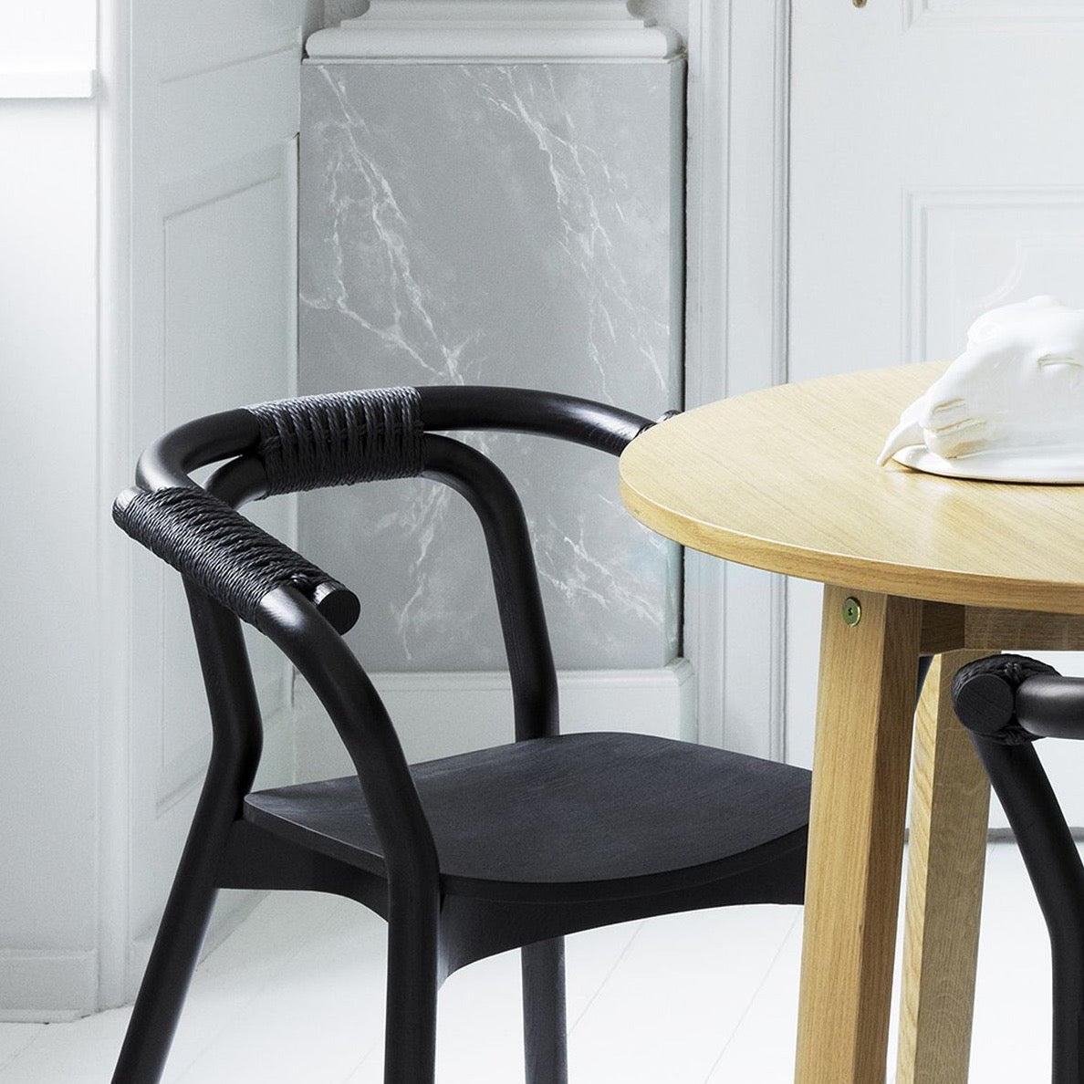 Knot chair