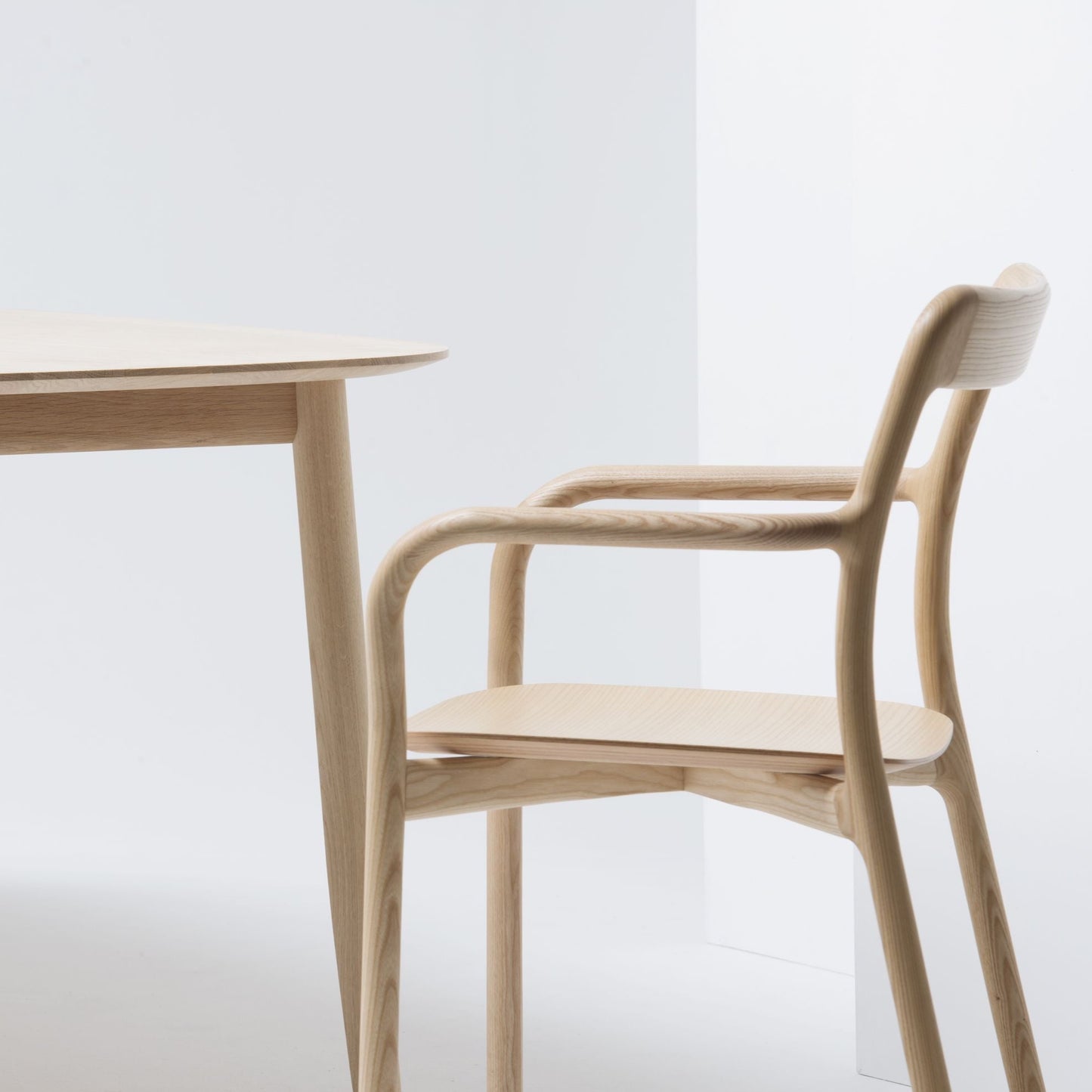 Branca Table