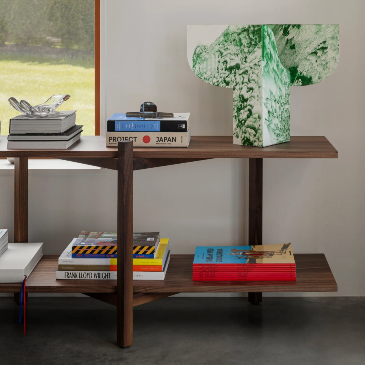 Zig Zag Shelf Media Shelf