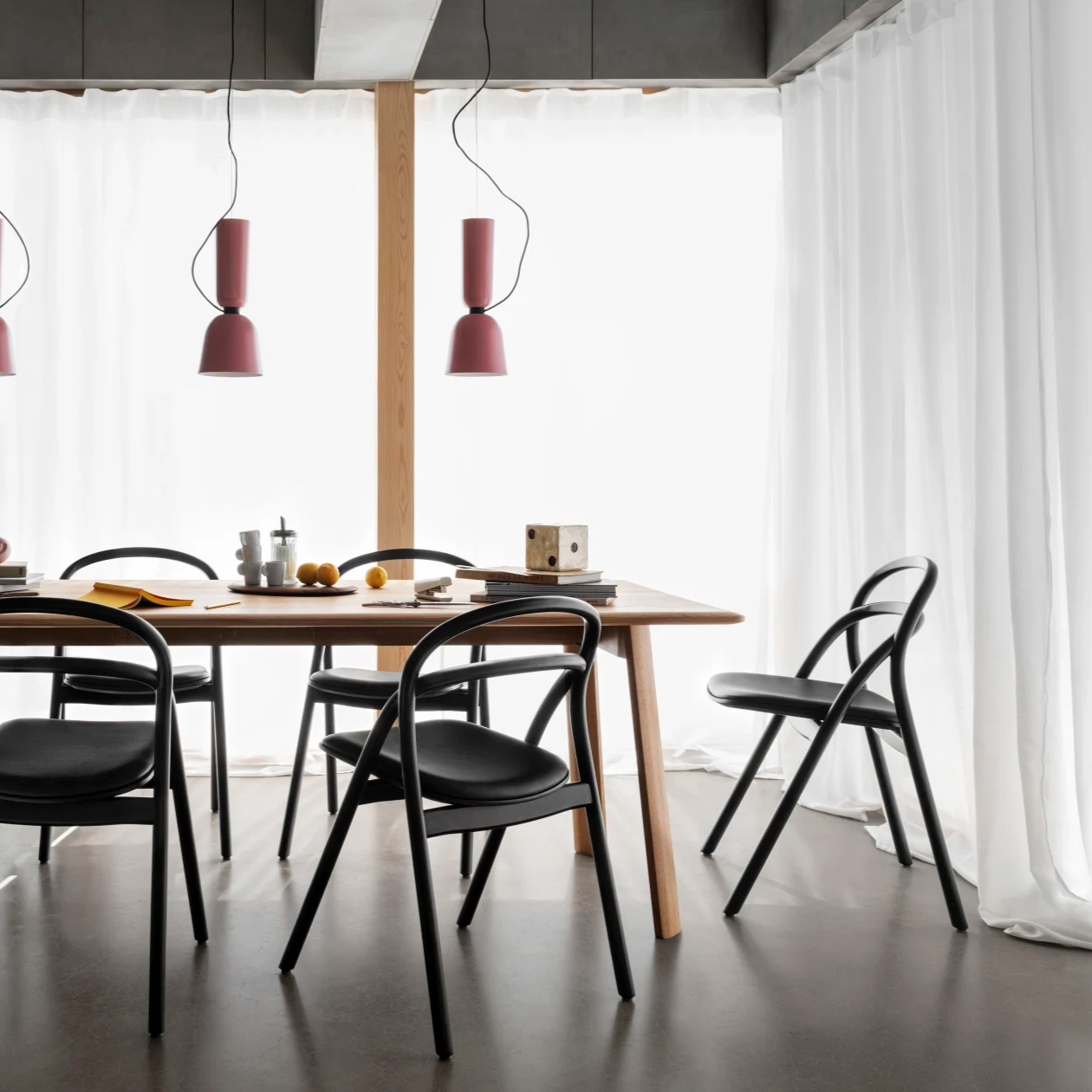 Udon Chair Leather