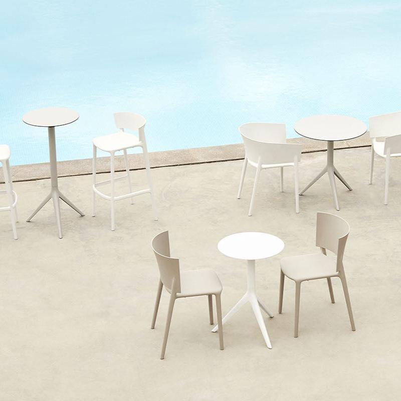 Africa Chair (Revolution)