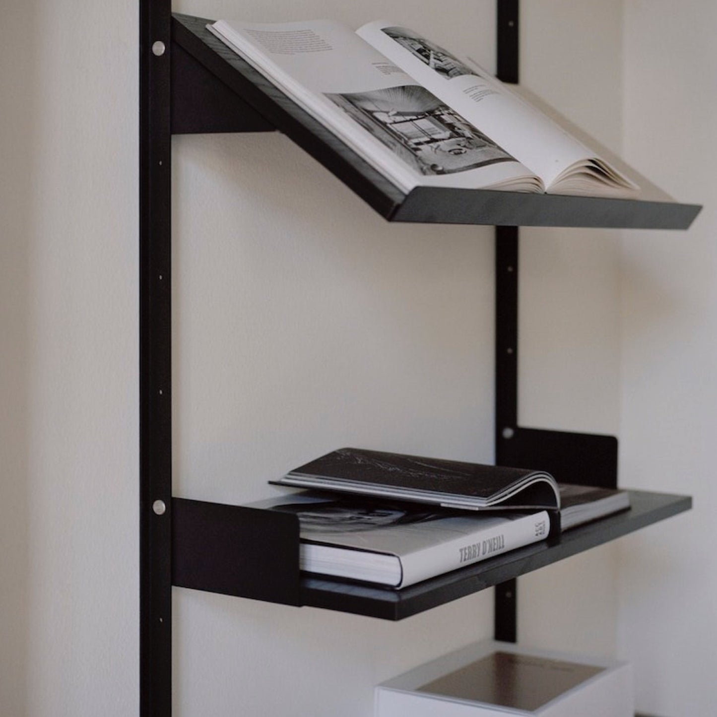 Magazine Shelf Kit