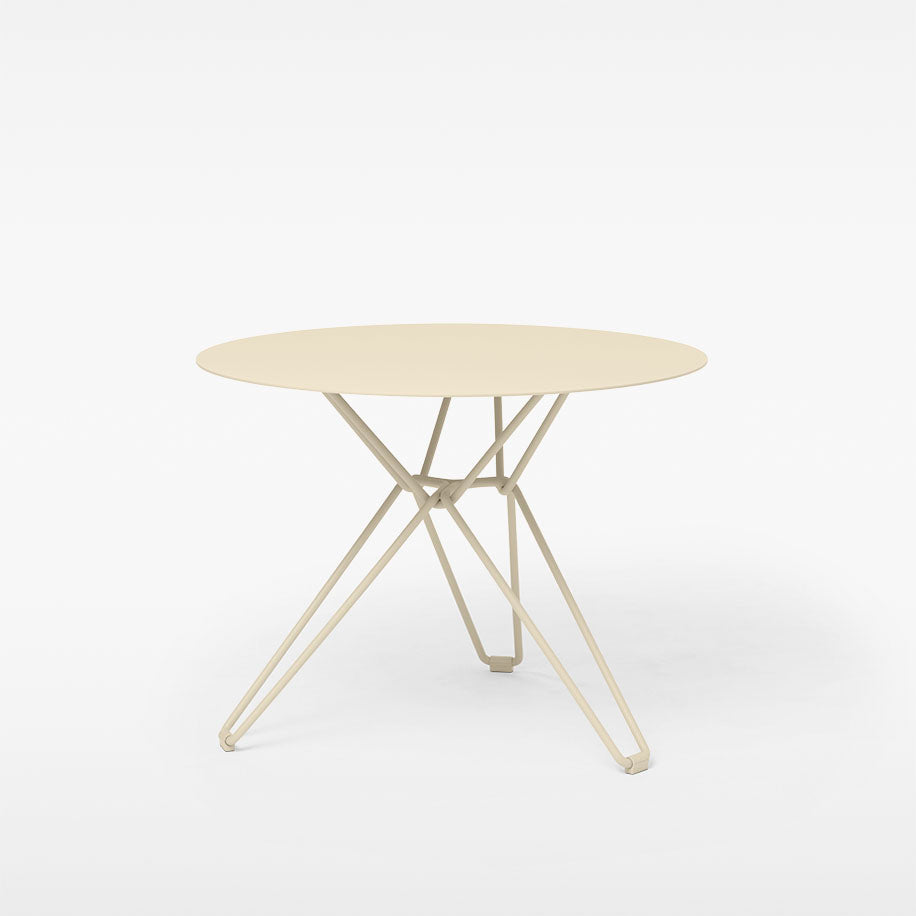 Tio Dining Table