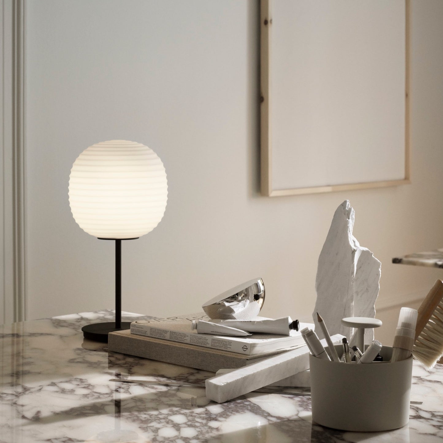 Aura Table Mirror
