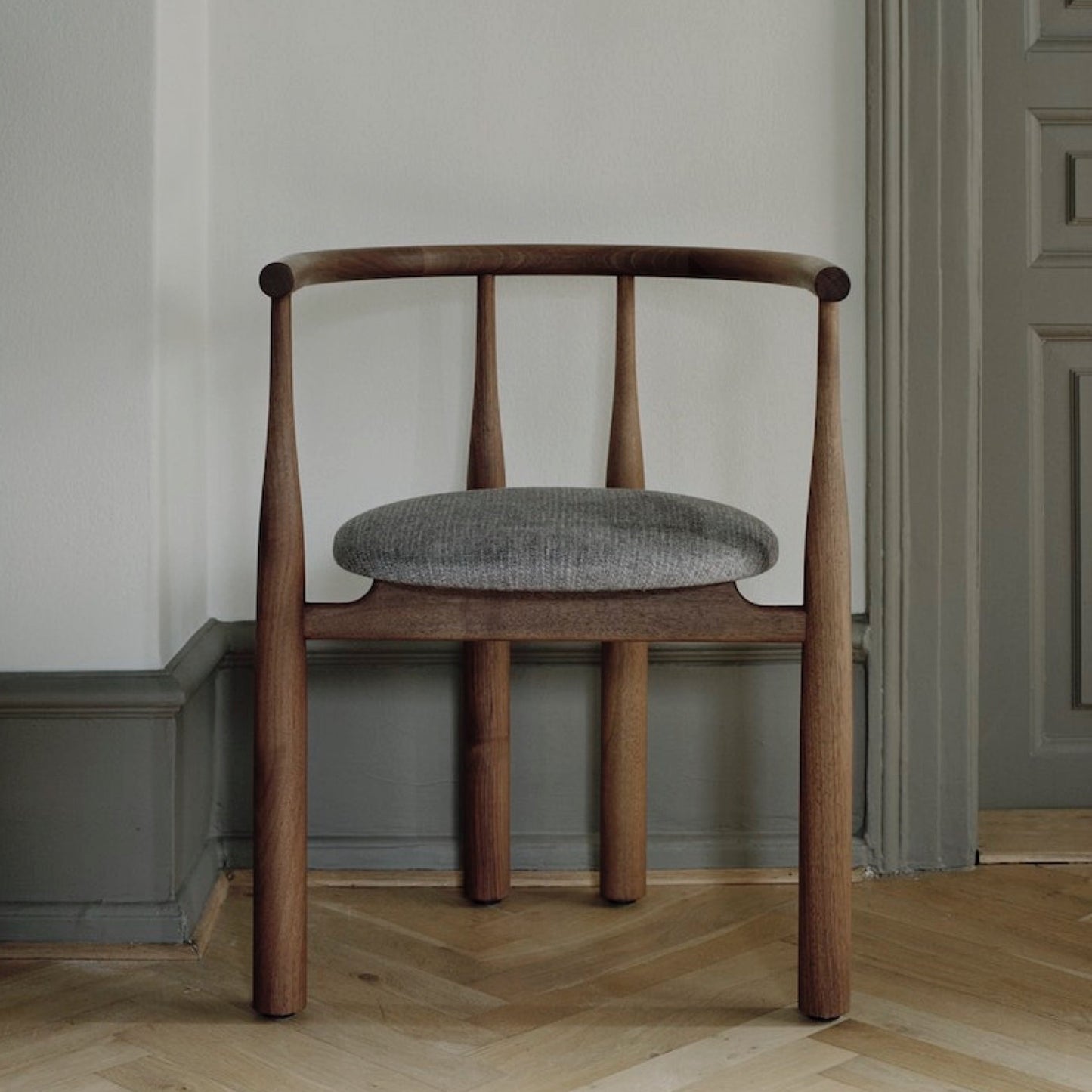 Bukowski Chair