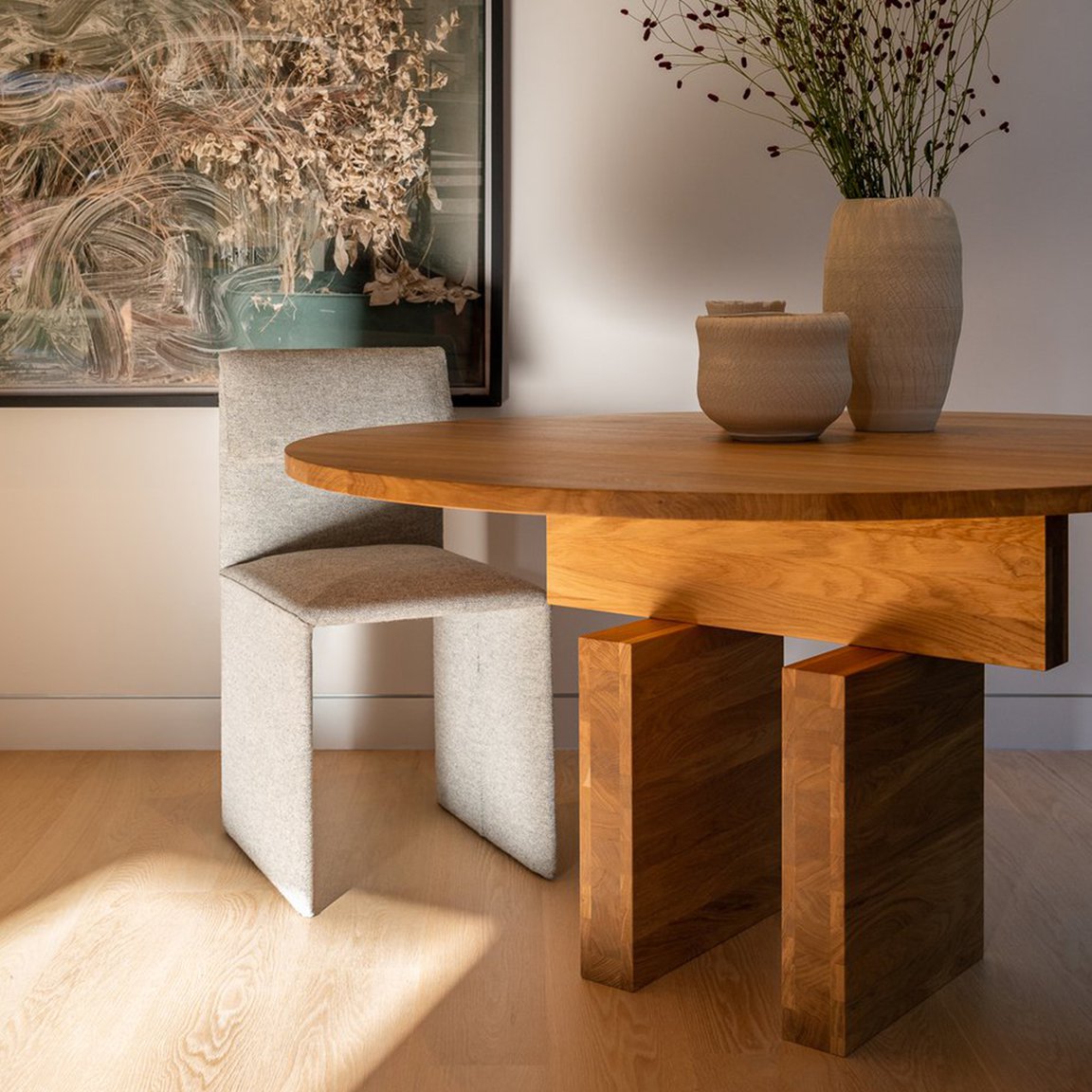 Plane Dining Table Round