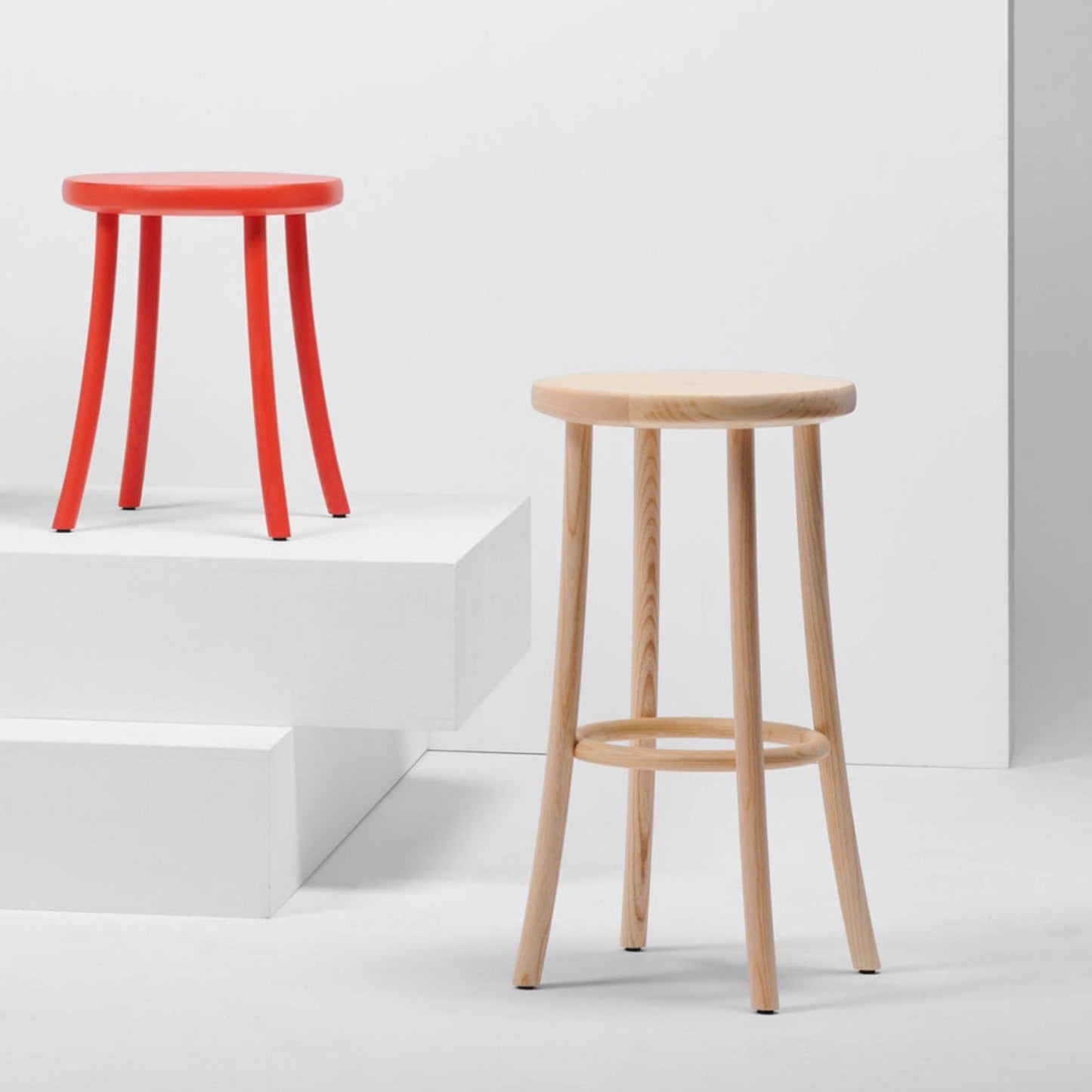 Zampa Stool