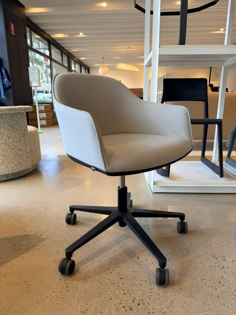 Vitra Soft shell arm 5 star base