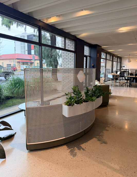 Habitat Curved with Trellis