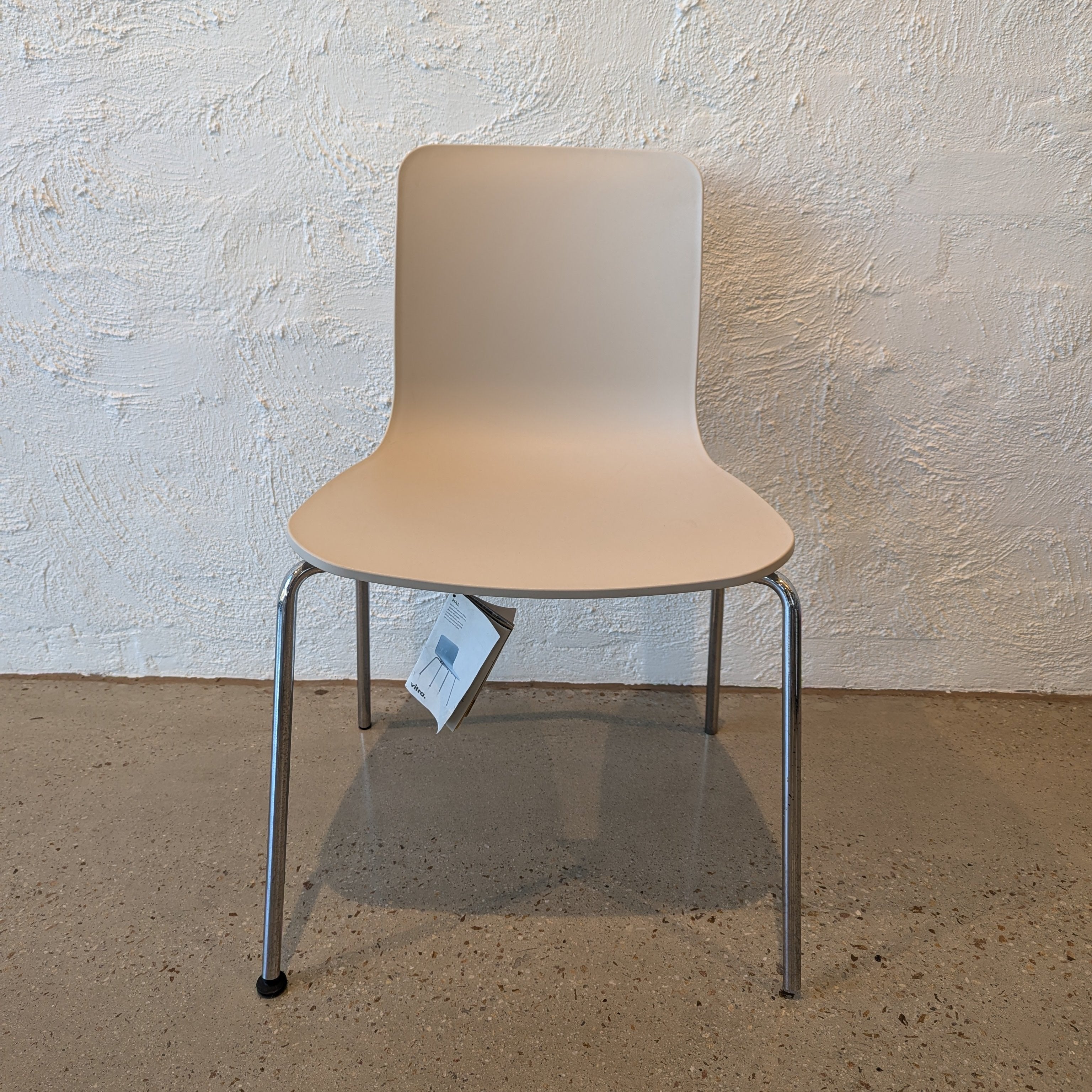 Hal Chair Hal Chair beige - SALE – Aura