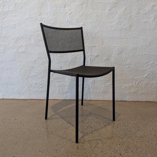 Massproductions Jig mesh chair black