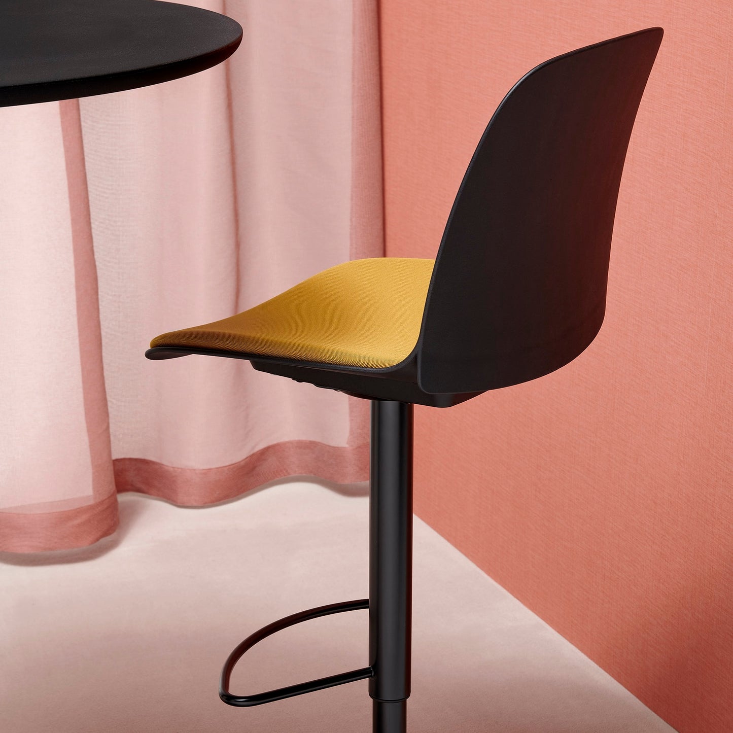 Kire Stool