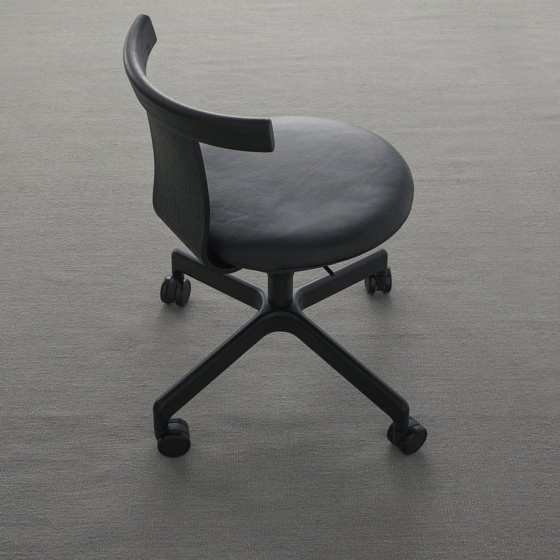 Jiro Swivel Chair